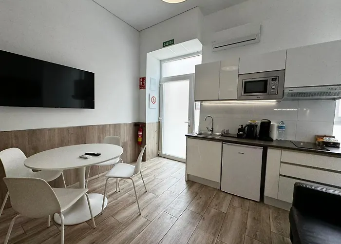 Rodrigues 15 公寓式酒店 4*
