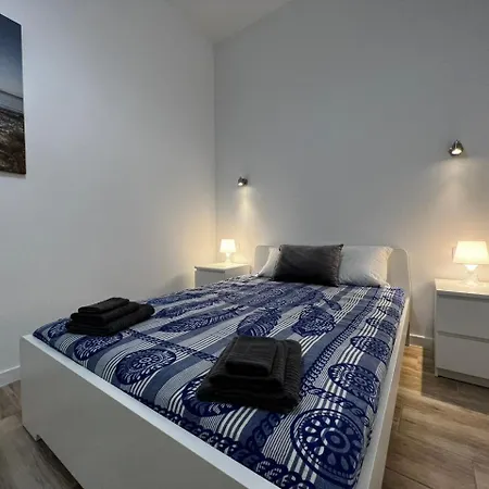 Rodrigues 15 * Valencia